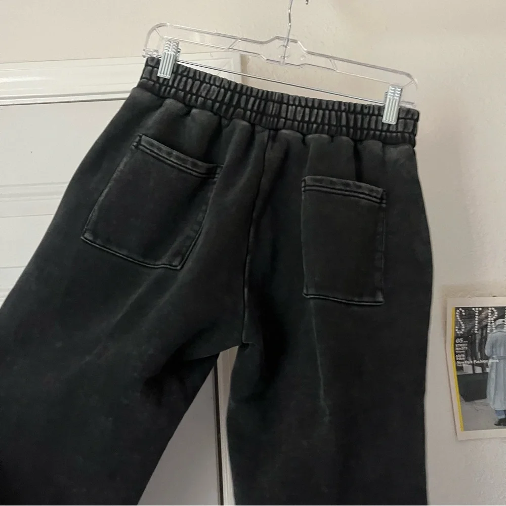 444 black men’s knit terry‎ cotton raw hem logo graphic cropped straight pants